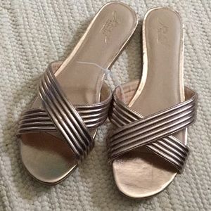 Jewel Badgley Mischka sandals NWOB
